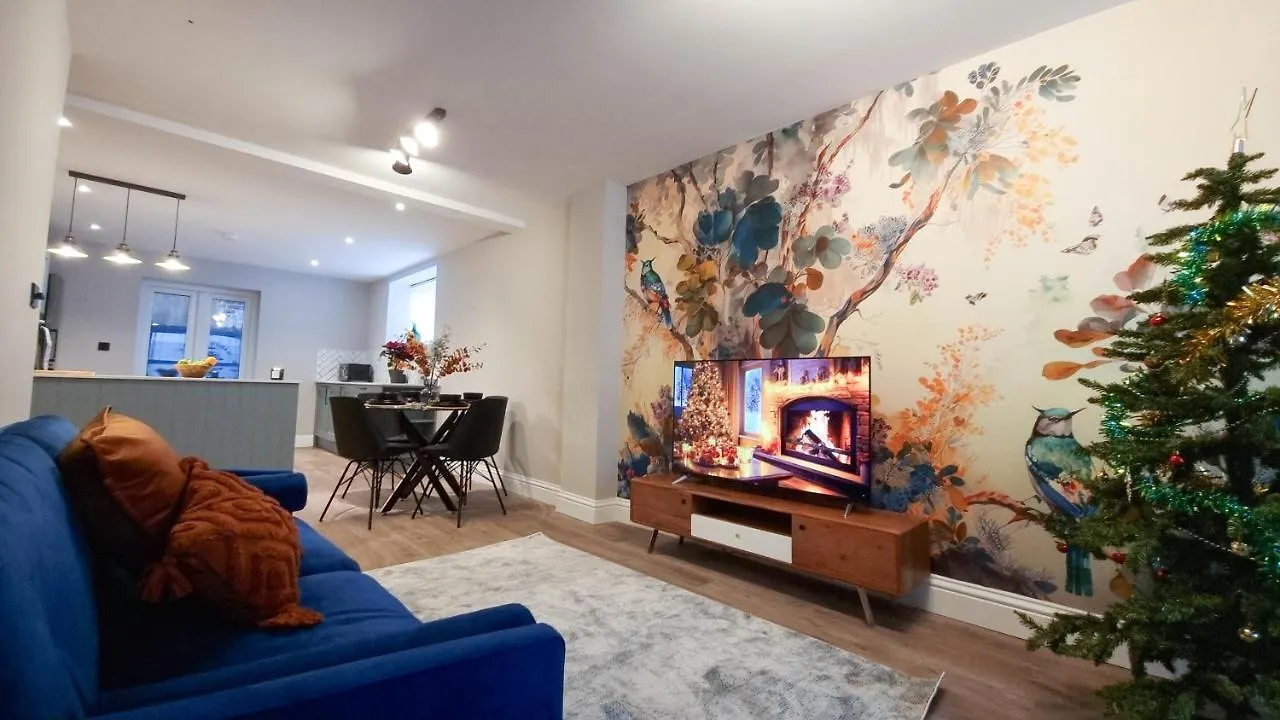 度假居 布赖顿Modern 2-Bed Townhouse - Free Private Parking别墅 英国