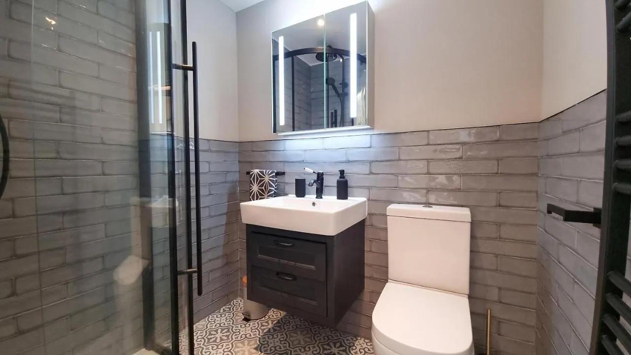 布赖顿Modern 2-Bed Townhouse - Free Private Parking别墅 英国